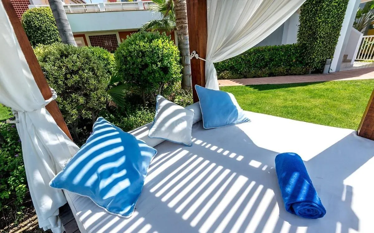 Cortijo Del Mar Penthouse Apartment Estepona Spain